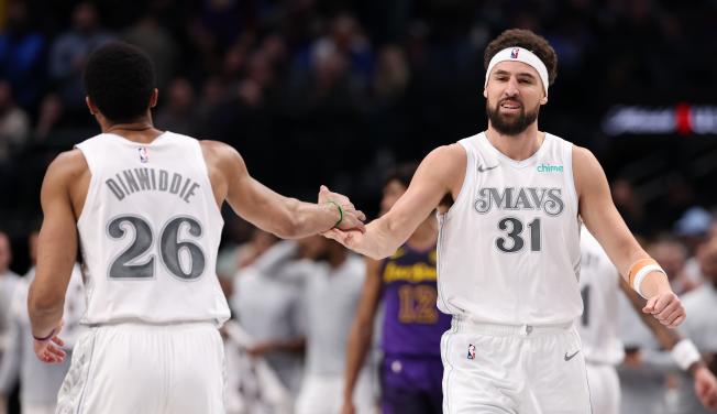 他们不仅展 他们不仅展